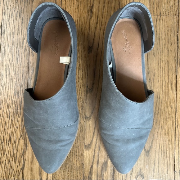EUC 10W Wide Universal Thread Gray Vegan Suede Shootie Flat with cut out - Picture 3 of 10
